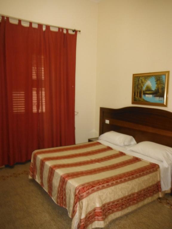 Fanti Rooms Rome Room photo